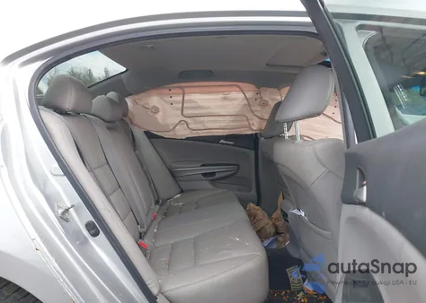 2010 Honda Accord 3.5 Ex-L from USA, damaged, VIN 1HGCP3F80AA002027